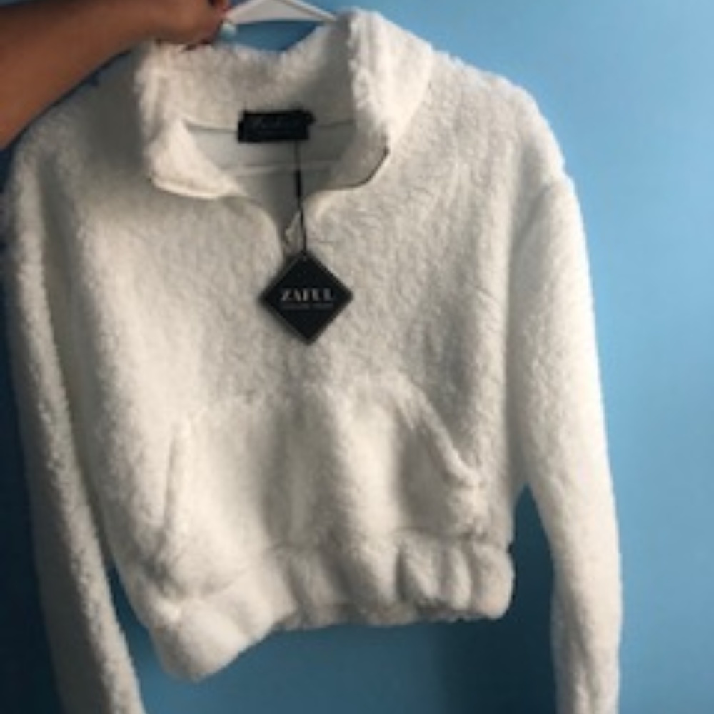 White Zaful Sherpa Cropped Sweatshirt